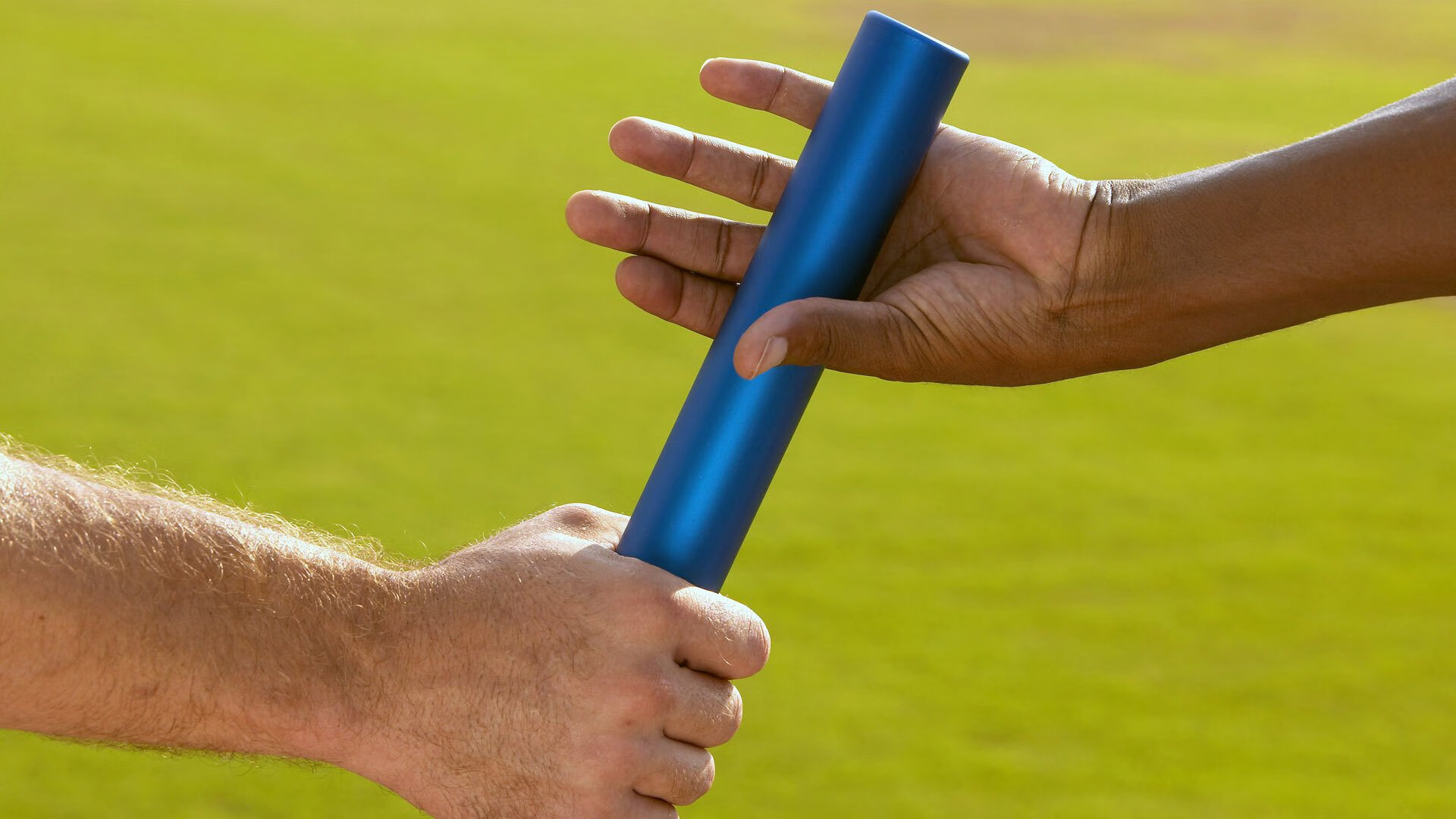 霓虹赛道上的孤勇者,英格拉姆F1街道赛之夜的关键时刻